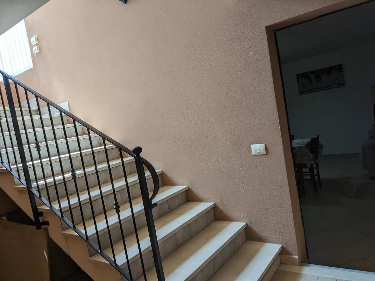 Seminterrato Egidio Apartment Domus De Maria